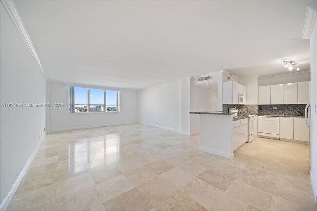 Foto del edificio - 1500 Bay Rd