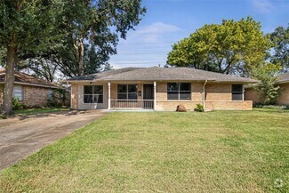 Building Photo - 2106 Stonecrest Dr