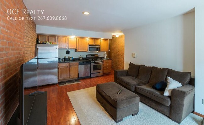 Foto del edificio - Three Bedroom Graduate Hospital Apartment