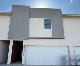 Building Photo - 9918 Kaspar Dr