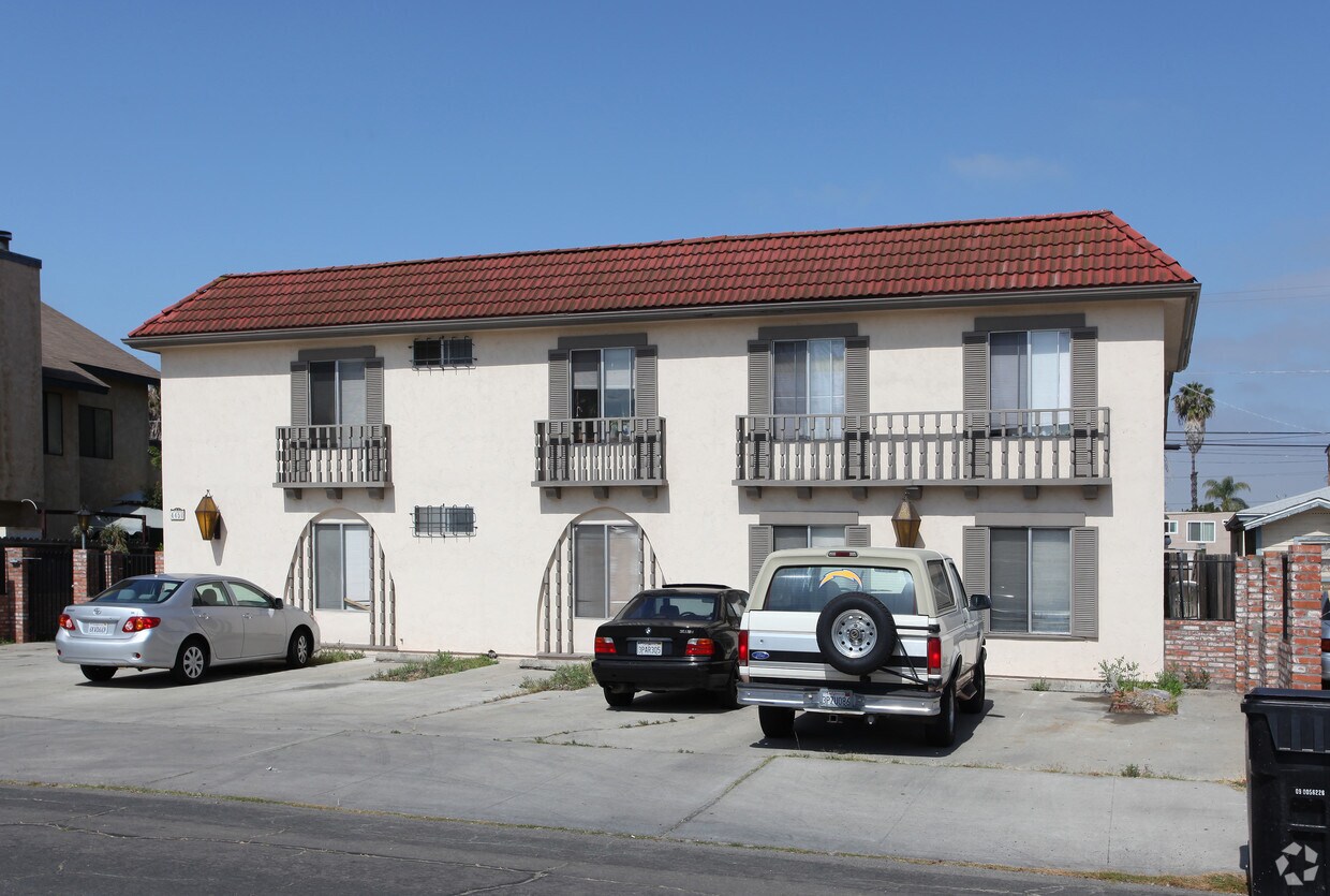 Foto del edificio - 4450 Wilson Ave