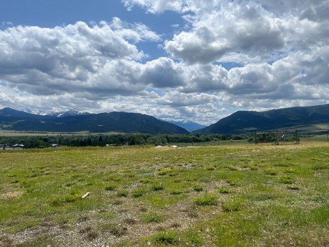 Foto del edificio - 1201 W Montana St