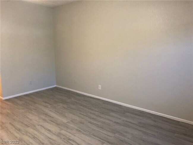 Building Photo - 6689 Flora Dr