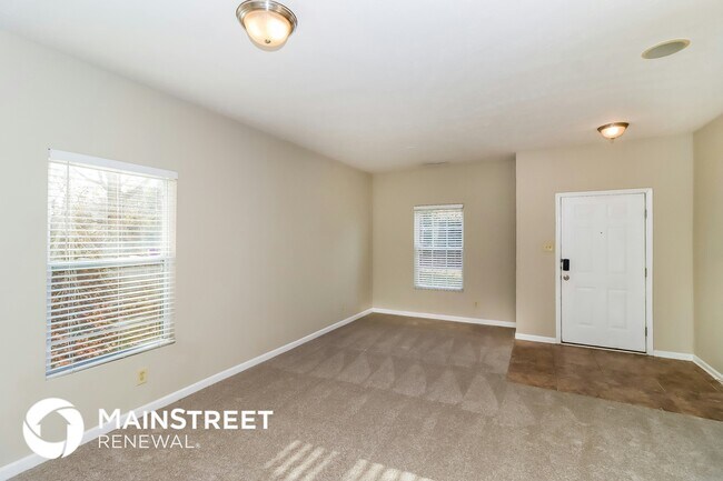Building Photo - 11104 Northwoods Forest Dr