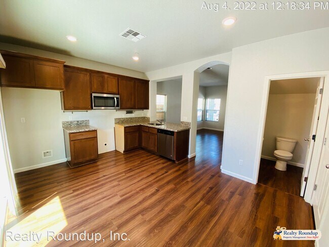 Building Photo - 3 br, 2.5 bath House - 8160 Creeping Willo...