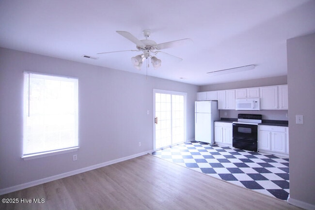Building Photo - 4275 Williamsbrook Ln
