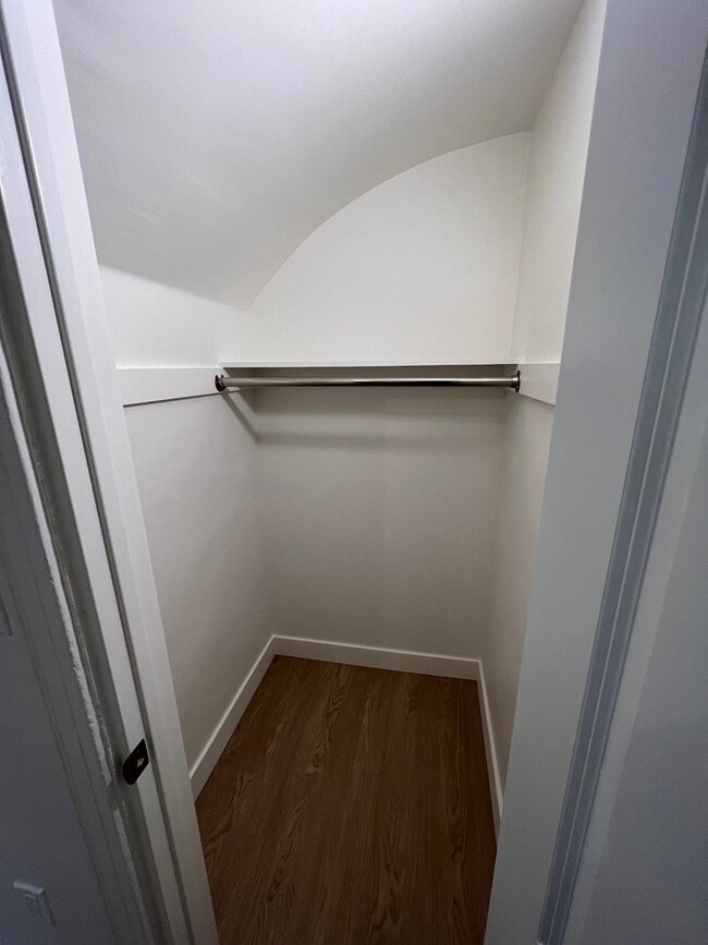 Building Photo - 133 N Reno St