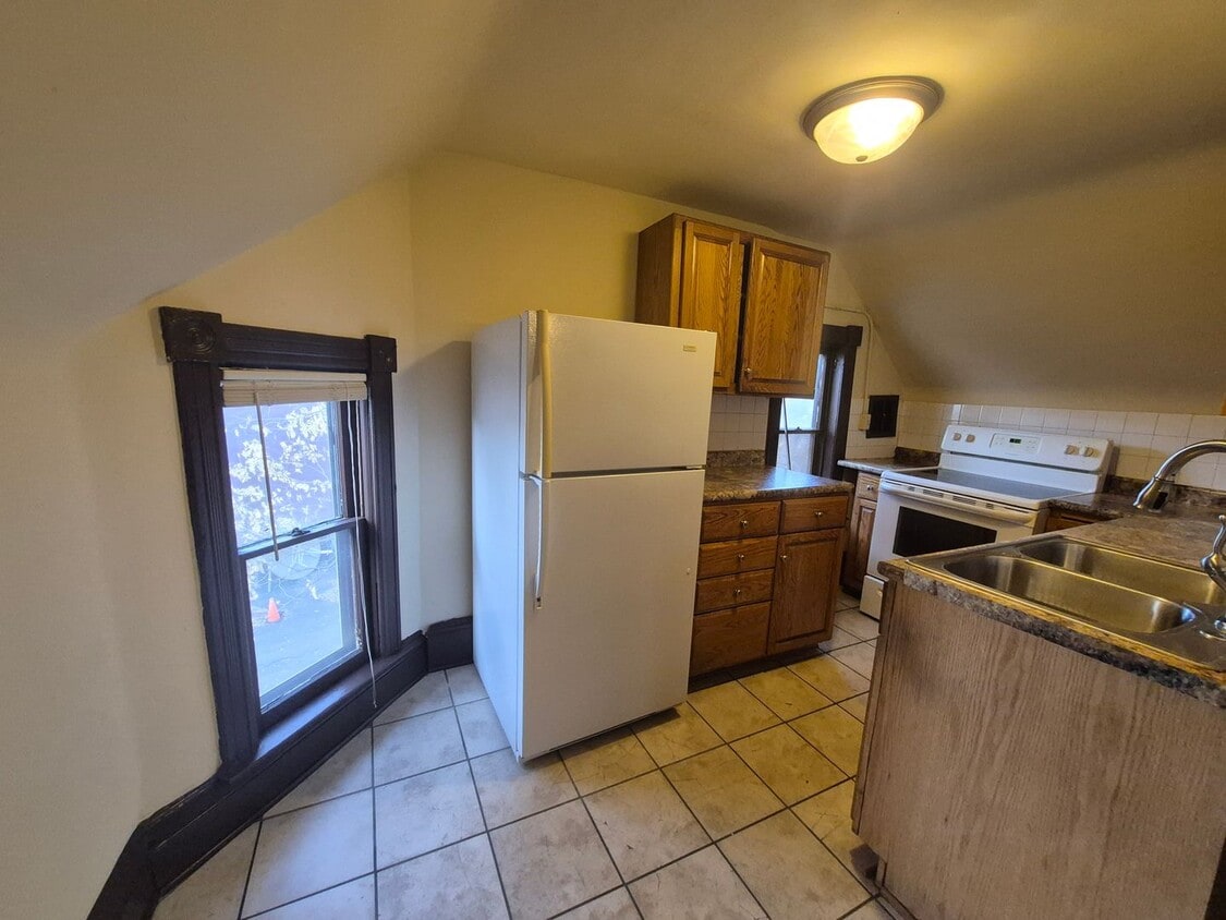 Foto principal - 763 Tuscarora Ave W