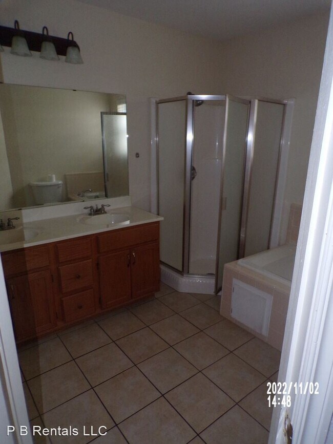 Foto del edificio - 2 br, 2 bath House - 512 NW Ferris Apt A