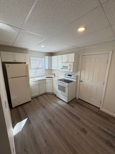 Foto del edificio - 156 Smithtown Blvd