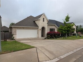 Building Photo - 125 Whistling Willow Dr