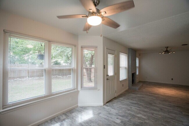 Foto del edificio - 1402 Green Terrace Dr