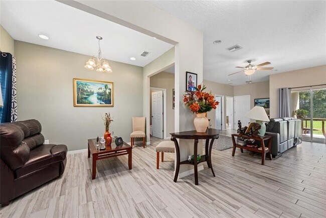 Building Photo - 408 BOSWELL Way