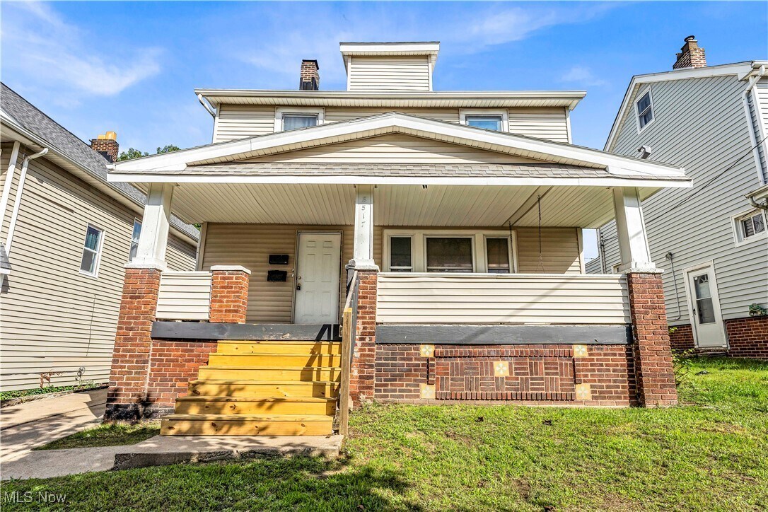 Primary Photo - 8517 Bancroft Ave