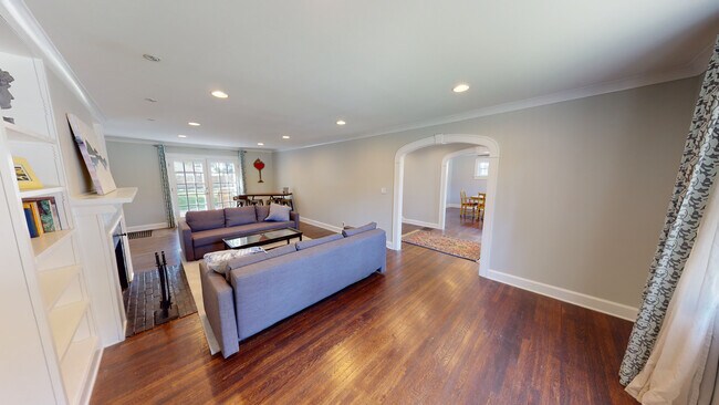 Building Photo - 3460 Winthrop Ave