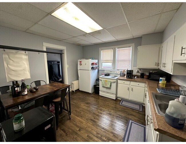 Foto del edificio - 4210 N Kilpatrick Ave