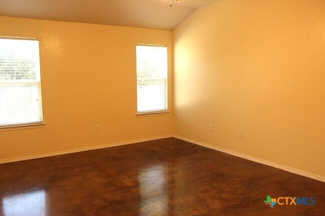 Foto del edificio - 2521 Heartland Ave