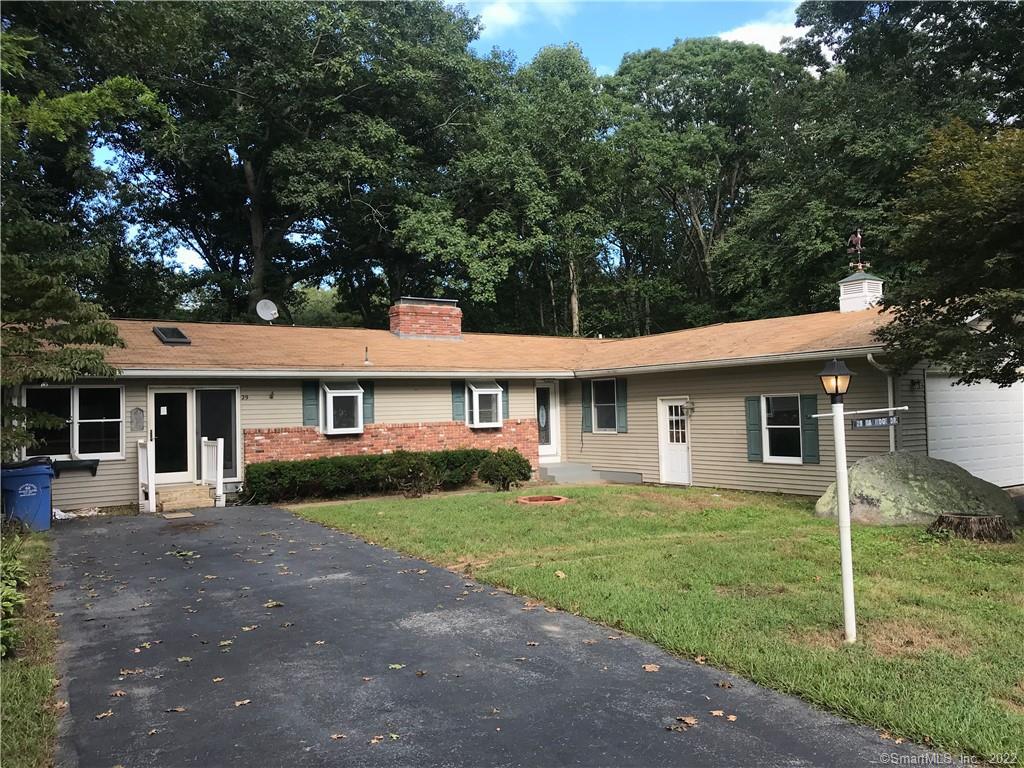 Primary Photo - 29 Oakridge Dr