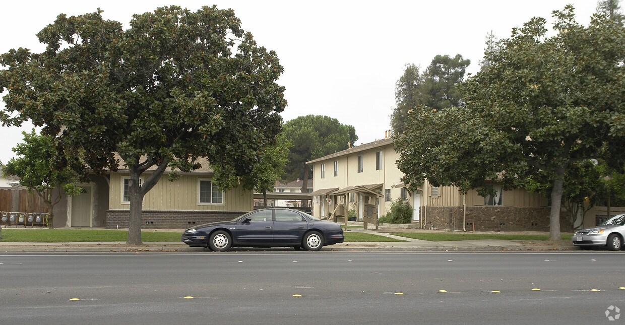 Primary Photo - 4549-4963 Central Ave