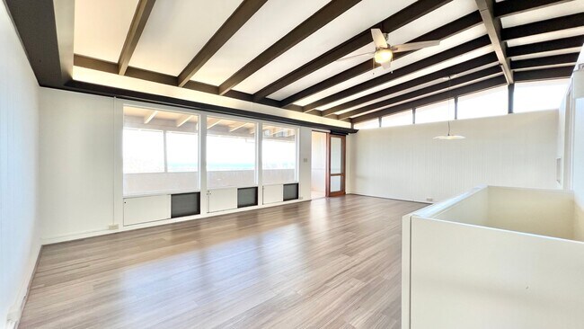Foto del edificio - 4202A Sierra Dr