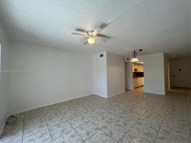 Building Photo - 4354 NW 9th Ave