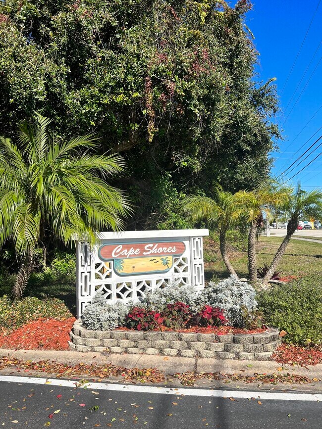 Foto del edificio - 181 Cape Shores Cir