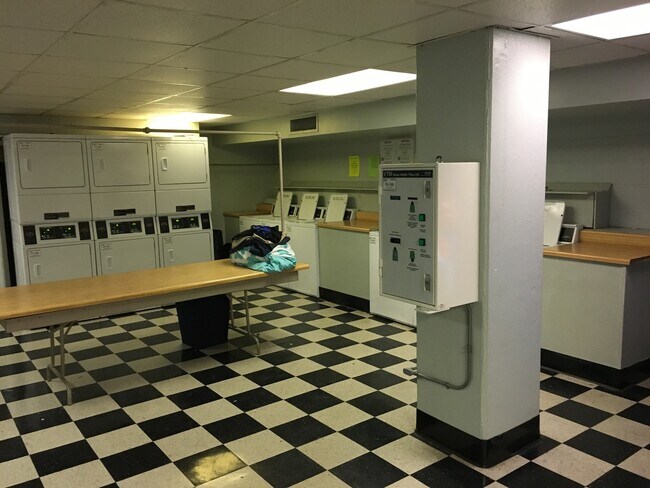 Foto del edificio - 1271-303