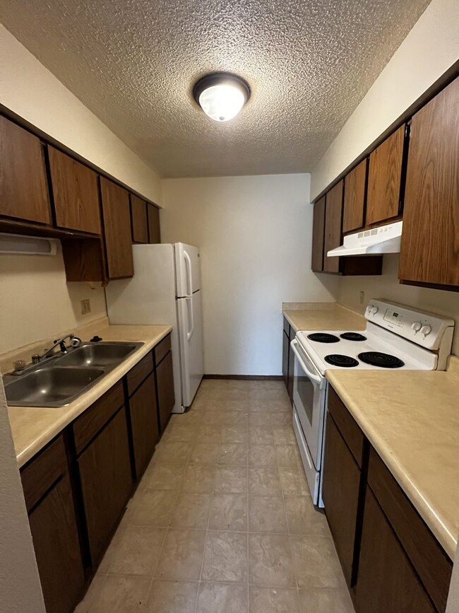 Building Photo - 918 23rd Ave
