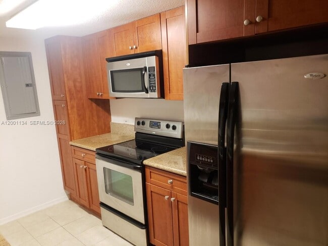 Foto del edificio - 36 NW 6th Ave