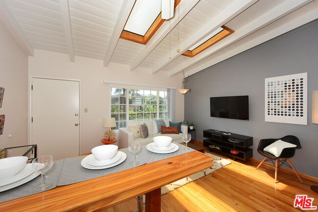 Foto del edificio - 313 Mildred Ave