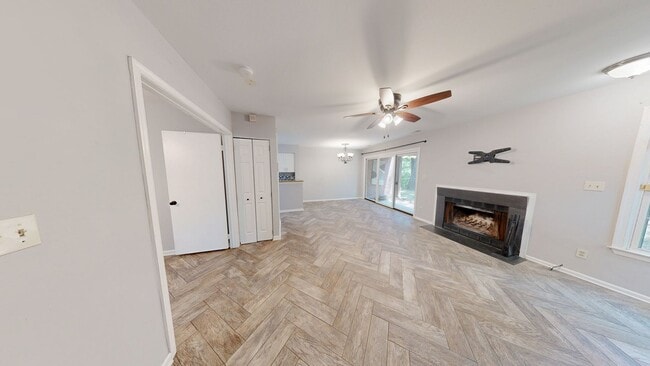 Photo - Spacious and Updated 1 bed + 1 BA Condo - walk out level