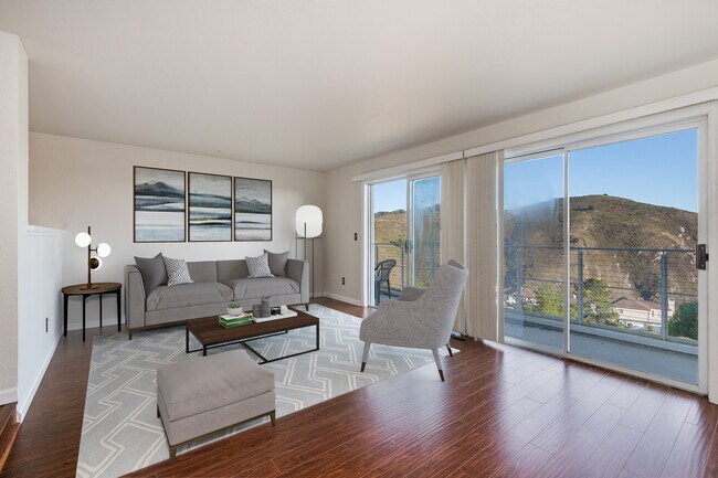 Foto del edificio - 783 Green Ridge Dr