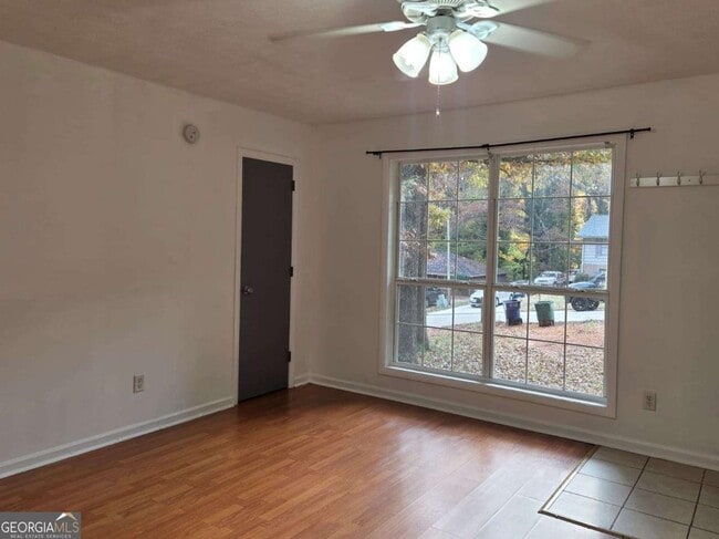 Foto del edificio - 4751 Valley Dale Dr SW