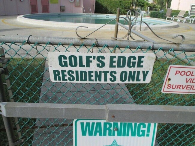 Foto del edificio - 19 Golfs Edge