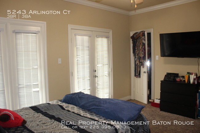 Building Photo - Great Condo by LSU