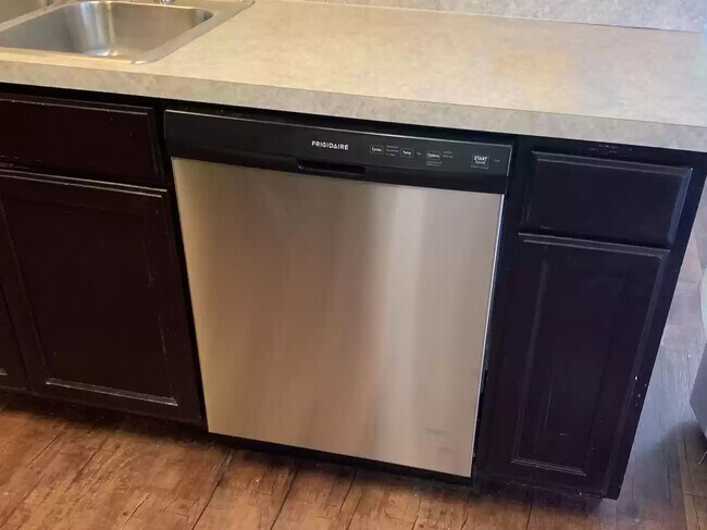 Foto del edificio - 5622 Sunkist