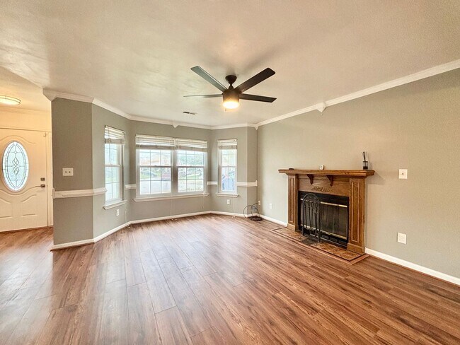 Foto del edificio - Gorgeous 3 Bedroom Home In Virginia Beach