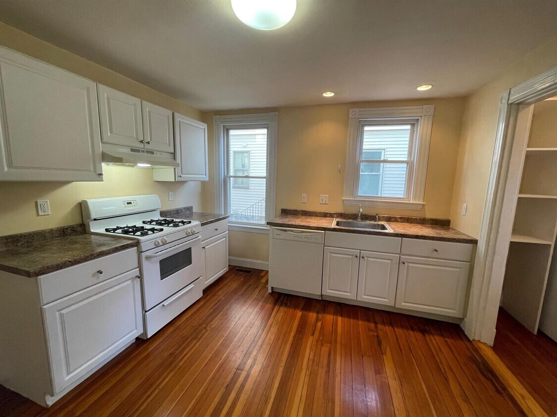 Foto principal - 32 Pearson Rd