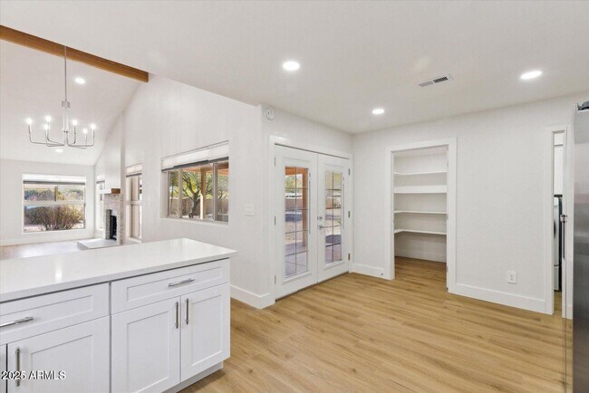 Foto del edificio - 26034 S Glenburn Dr