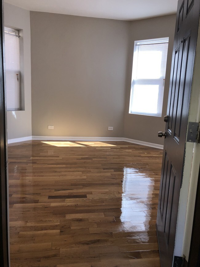 Photo - 4242 W Adams St
