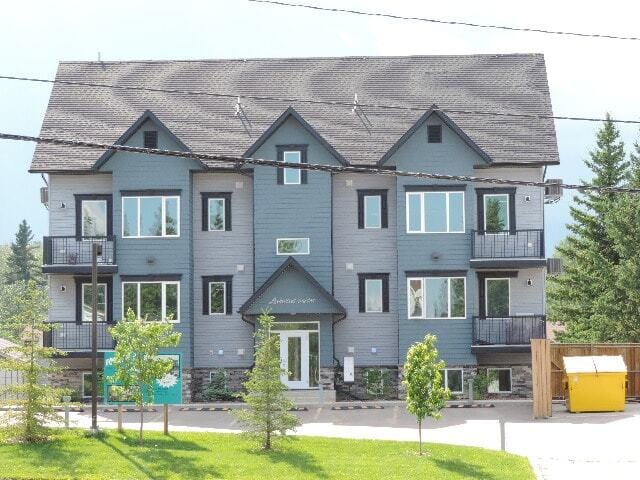 Photo principale - 915 10 St