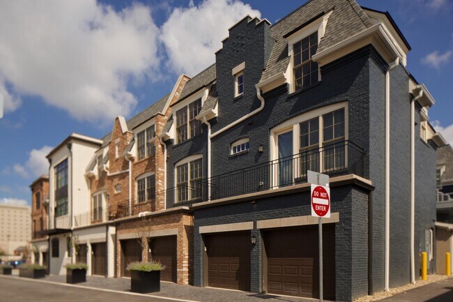 Foto del edificio - 84 N 6th St