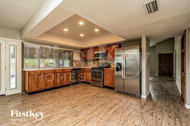 Building Photo - 5276 Sherman Dr