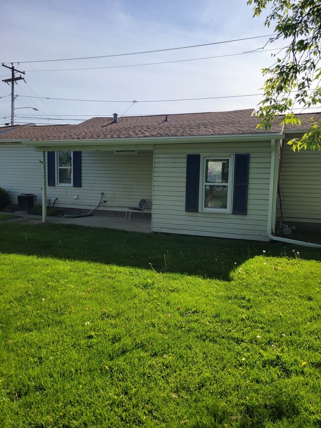 Back of house facing Oneida Street - 609 Oneida St