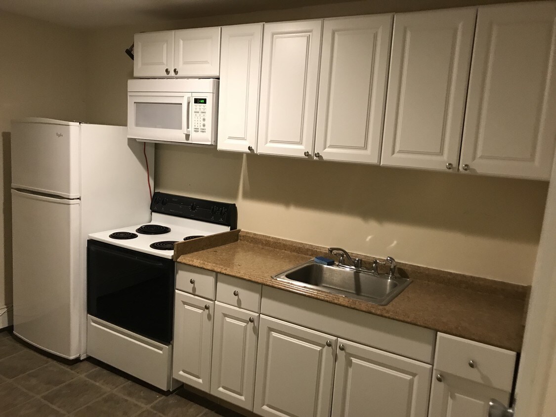 52 College Rd Unit LEFT SIDE, Selden, NY 11784 Apartments in Selden