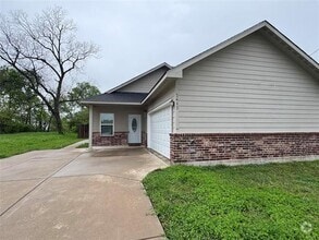 Building Photo - 2612 Texas St