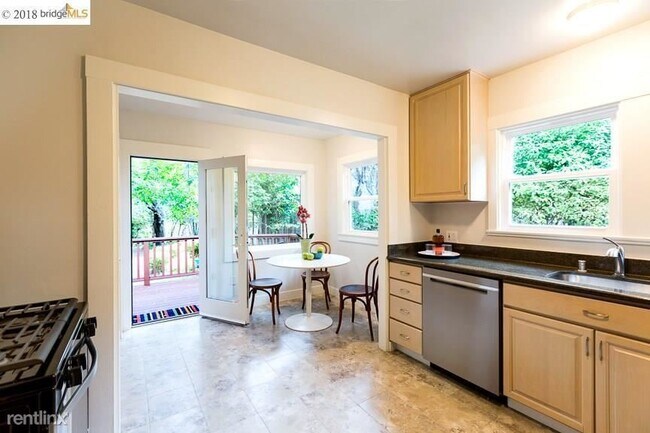 Building Photo - 2 br, 1 bath House - 1751 Hopkins St