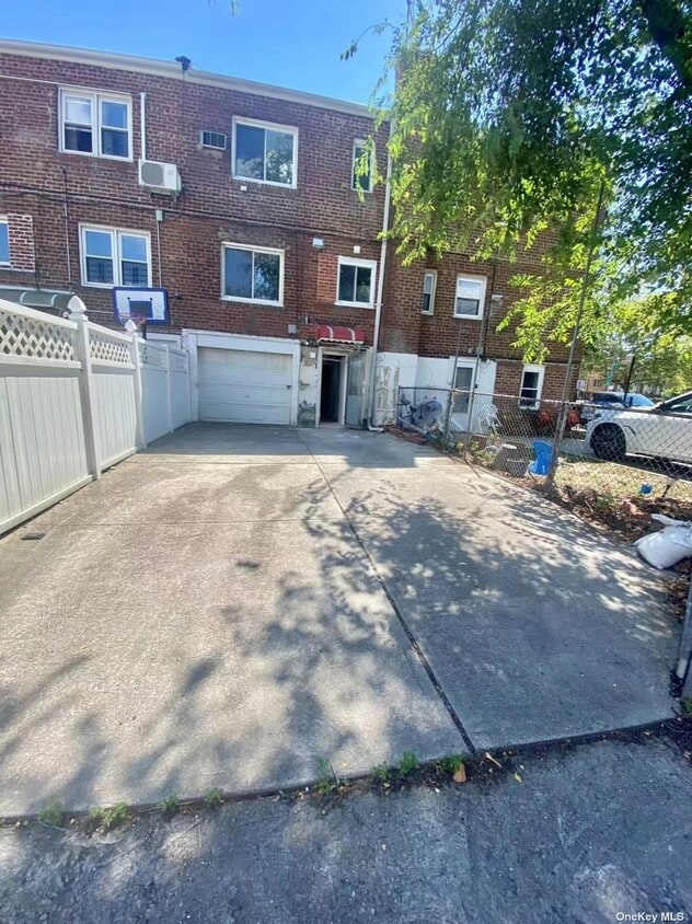 1500315078 78th Ave, Queens, NY 11367 House Rental in Queens, NY