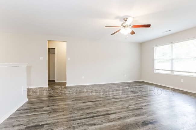 Building Photo - 15 Cedar Creek Cove
