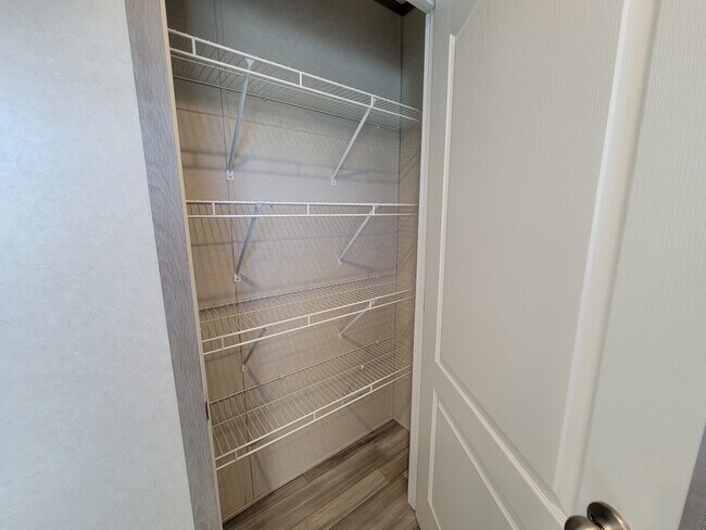 Building Photo - 9080 Windward Dr